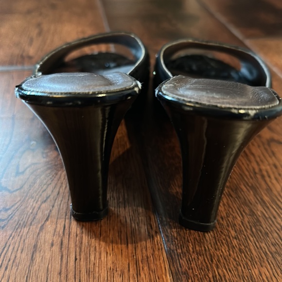 Women’s Beaded Evening Slides - Picture 3 of 7